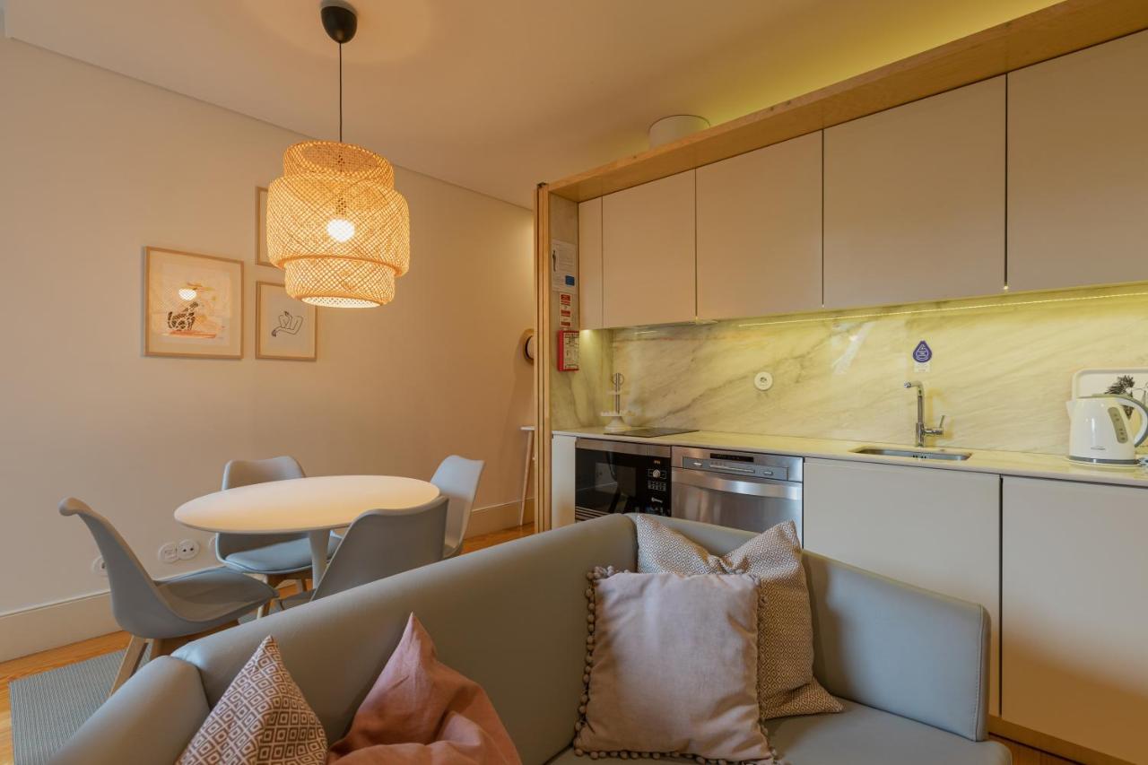 Orm - Almada Balcony Apartment Porto Eksteriør billede