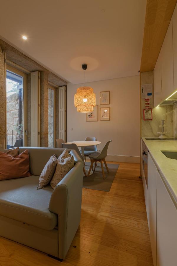 Orm - Almada Balcony Apartment Porto Eksteriør billede